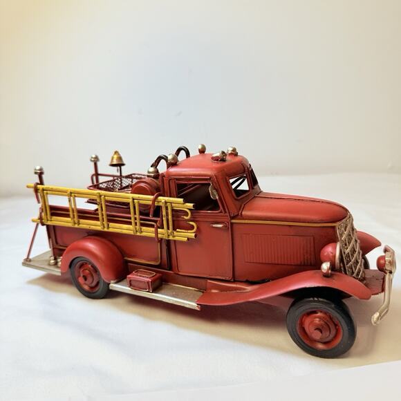 Metal Art 1930’s Fire Fighter Pumper Truck Home Decor - Picture 4 of 16